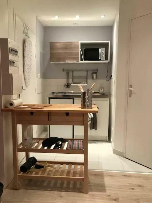 - Proche Orly Et Paris Apartment